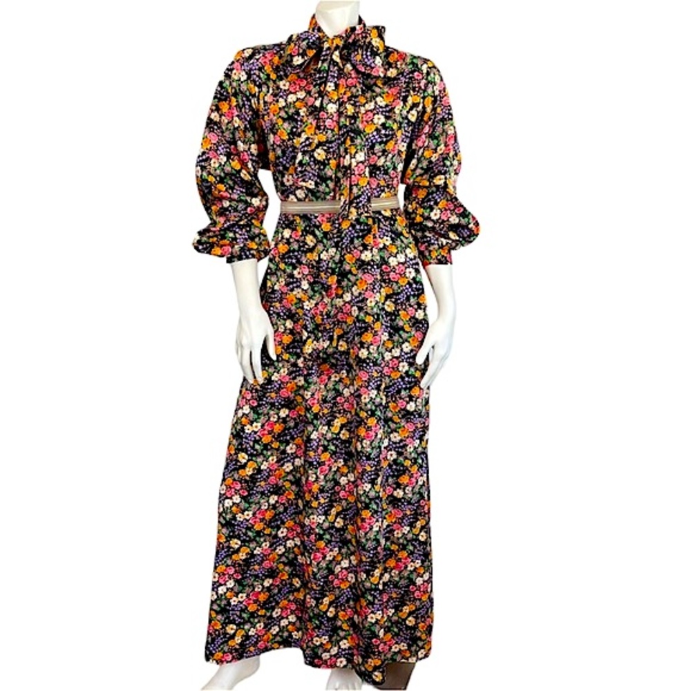 VINTAGE Floral Sateen Long Sleeve Zip Front Tie Collar Neck UnionMade Maxi Dress